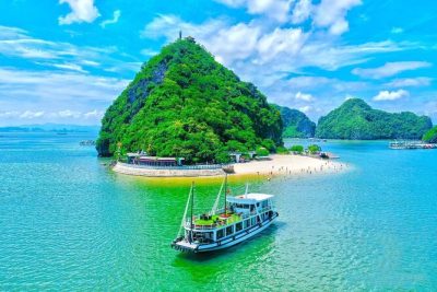 How to travel to Ha Long