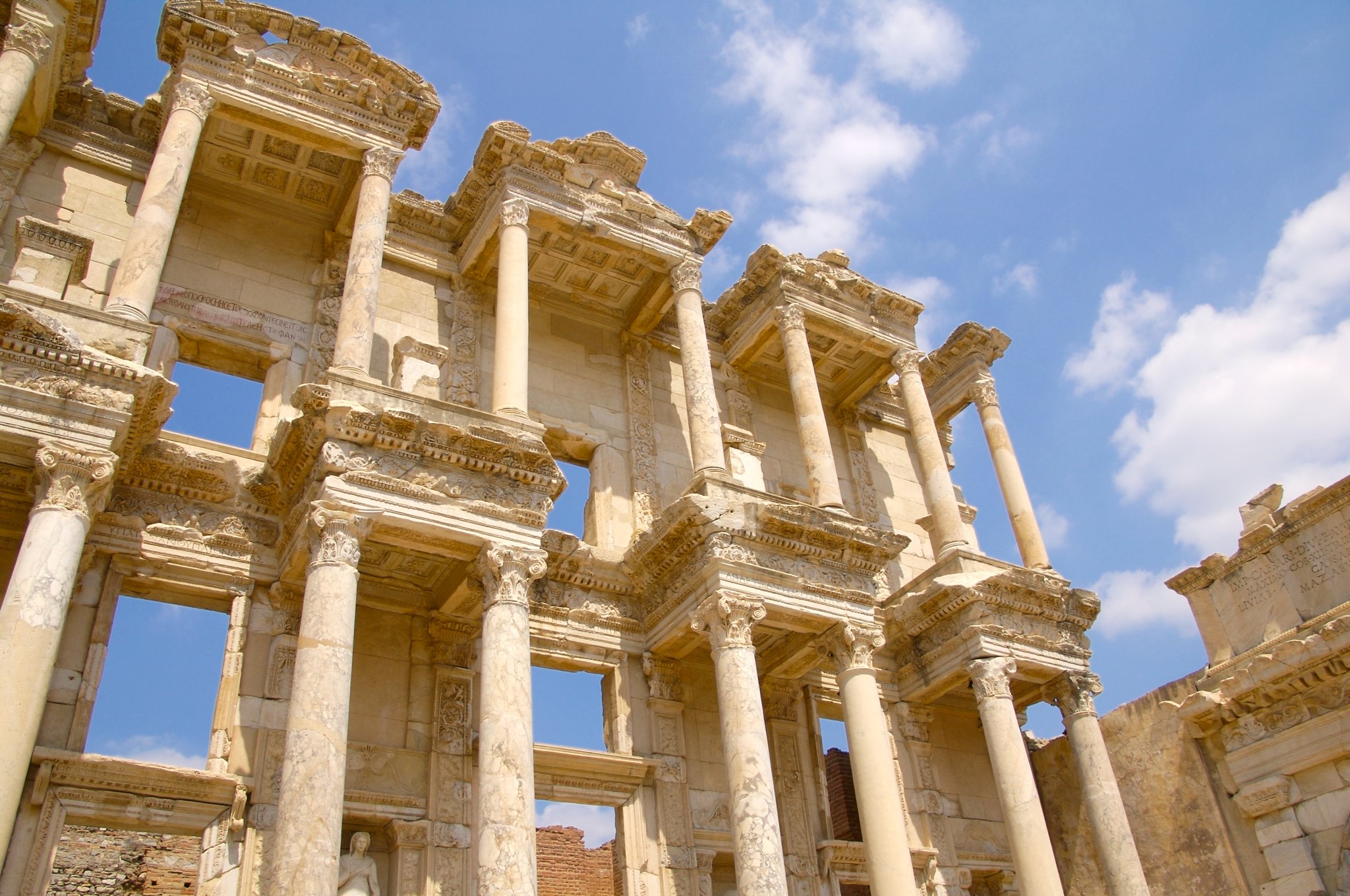 Thư viện Celsus: Một kỳ quan cổ đại của Ephesus | Kenzly