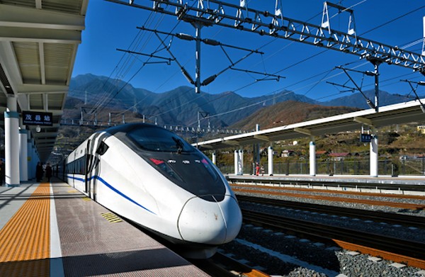 Trải nghiệm cao tốc Trấn Giang Quan băng băng mọi chặng đường