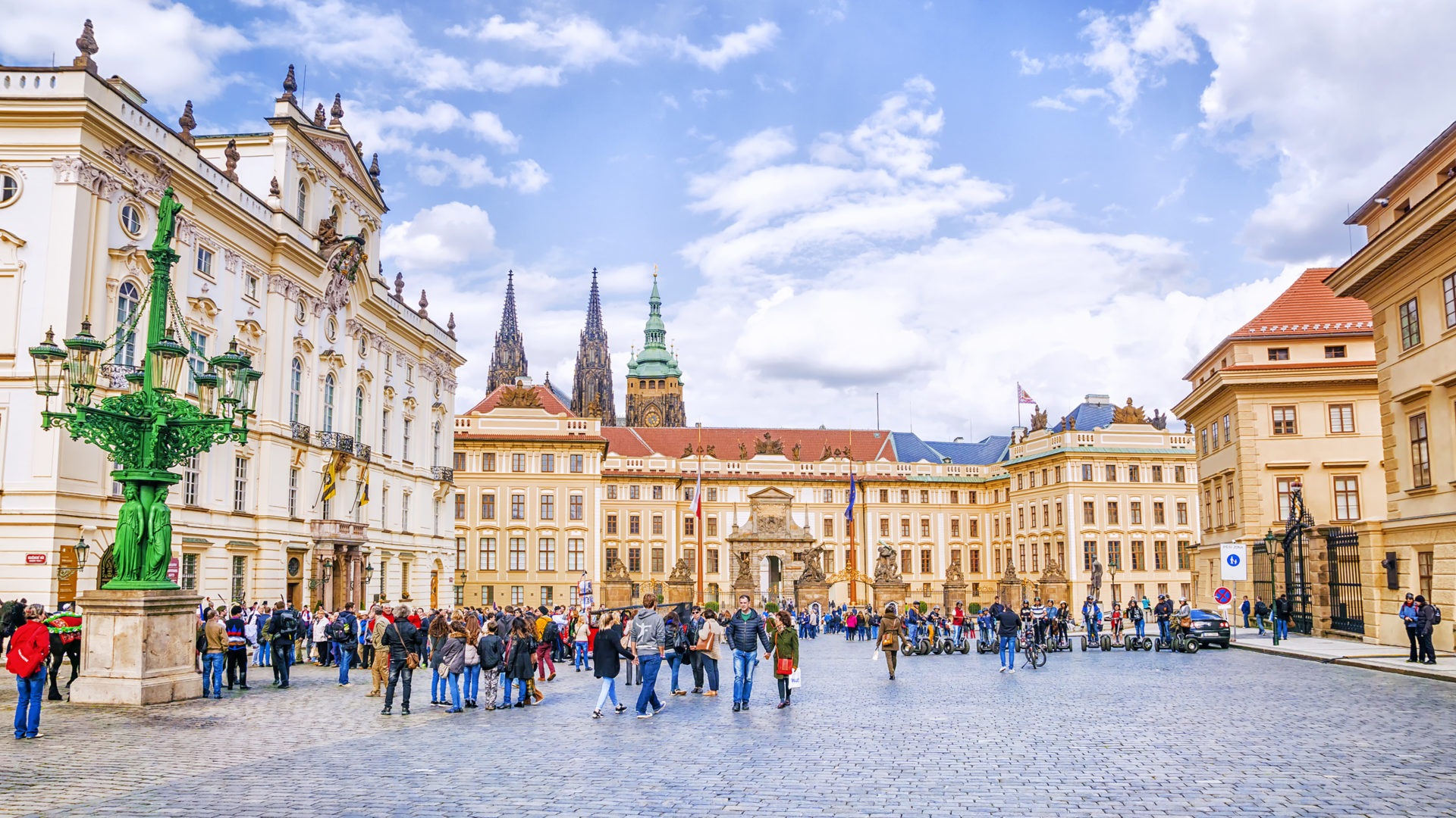 Lâu đài Praha - Cẩm nang hướng dẫn du lịch Prague
