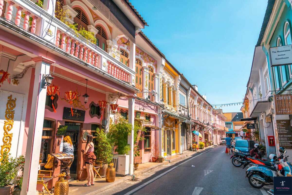 Lạc lối ở khu phố cổ trăm năm tại Phuket, Thái Lan - Du Lịch Minh Anh