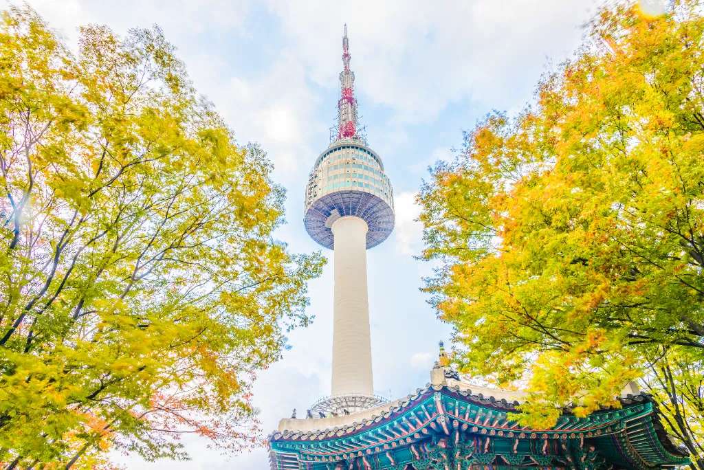 N Seoul Tower - Biểu tượng tình yêu của Seoul