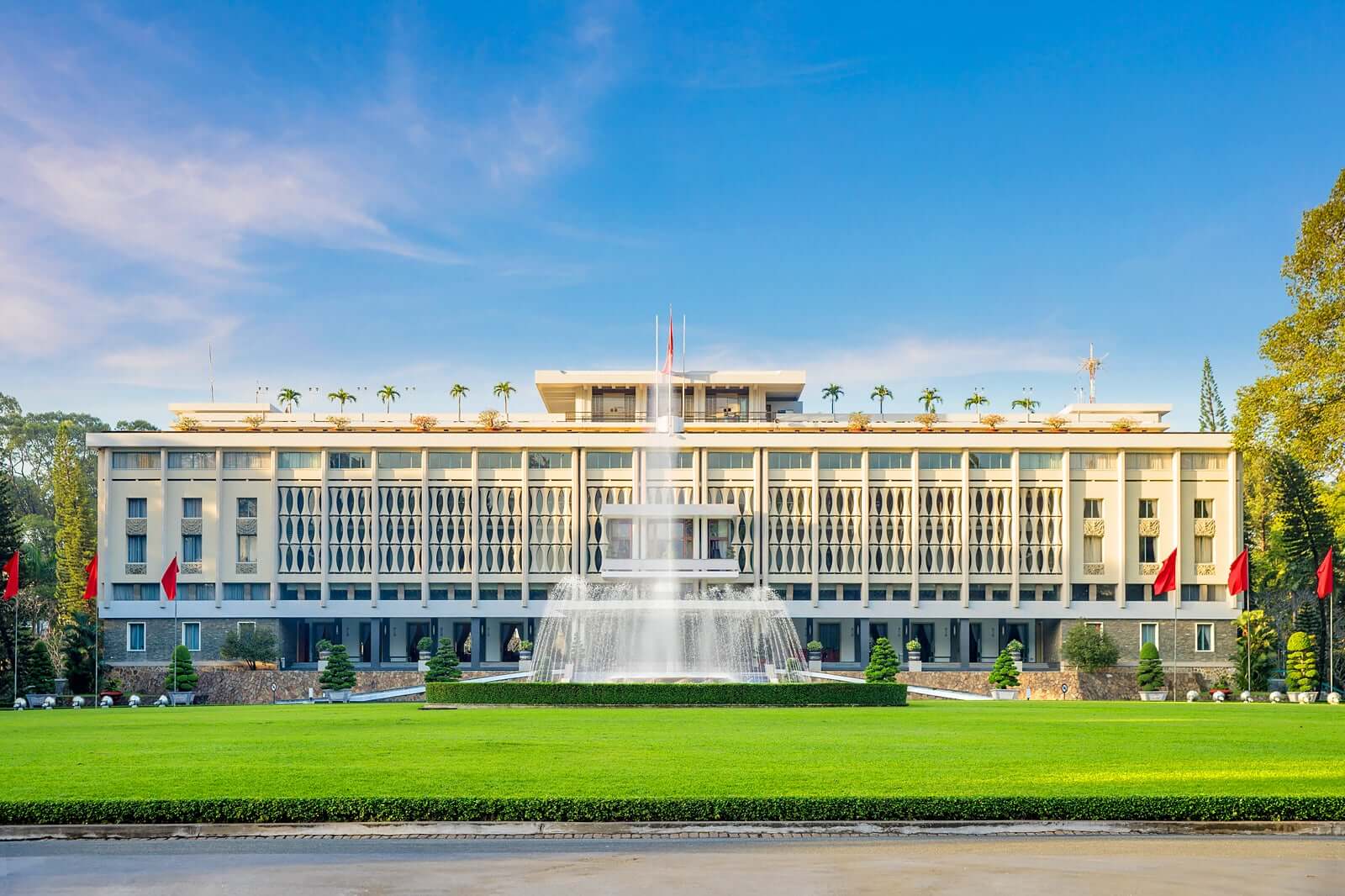 Reunification Palace - Windsor Plaza Hotel