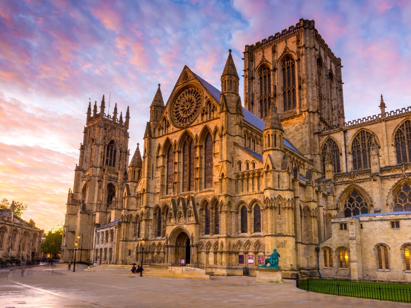 York Minster, hành trình khám phá kỳ quan Trung Cổ tại Anh